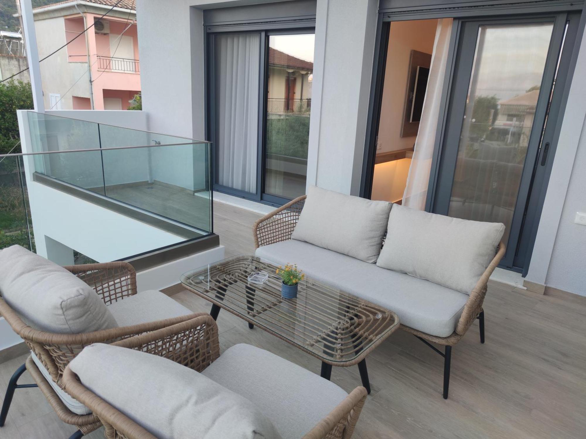 Elianthi Luxury Apartments Nikiana Exterior photo